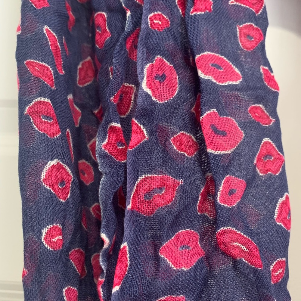 NWOT Lilly Pulitzer Infinity Scarf